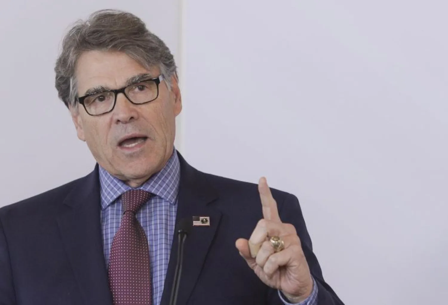 وزير الطاقة الأميركي ريك بيري (رويترز)