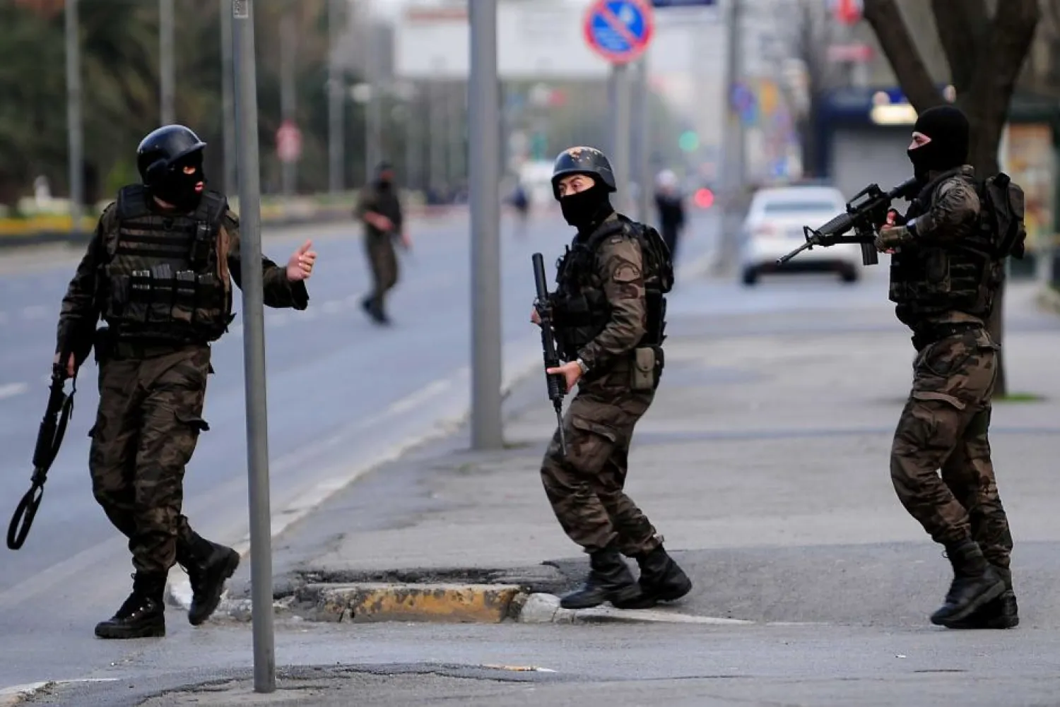 Turkish police special forces take position in Istanbul. AFP file photo