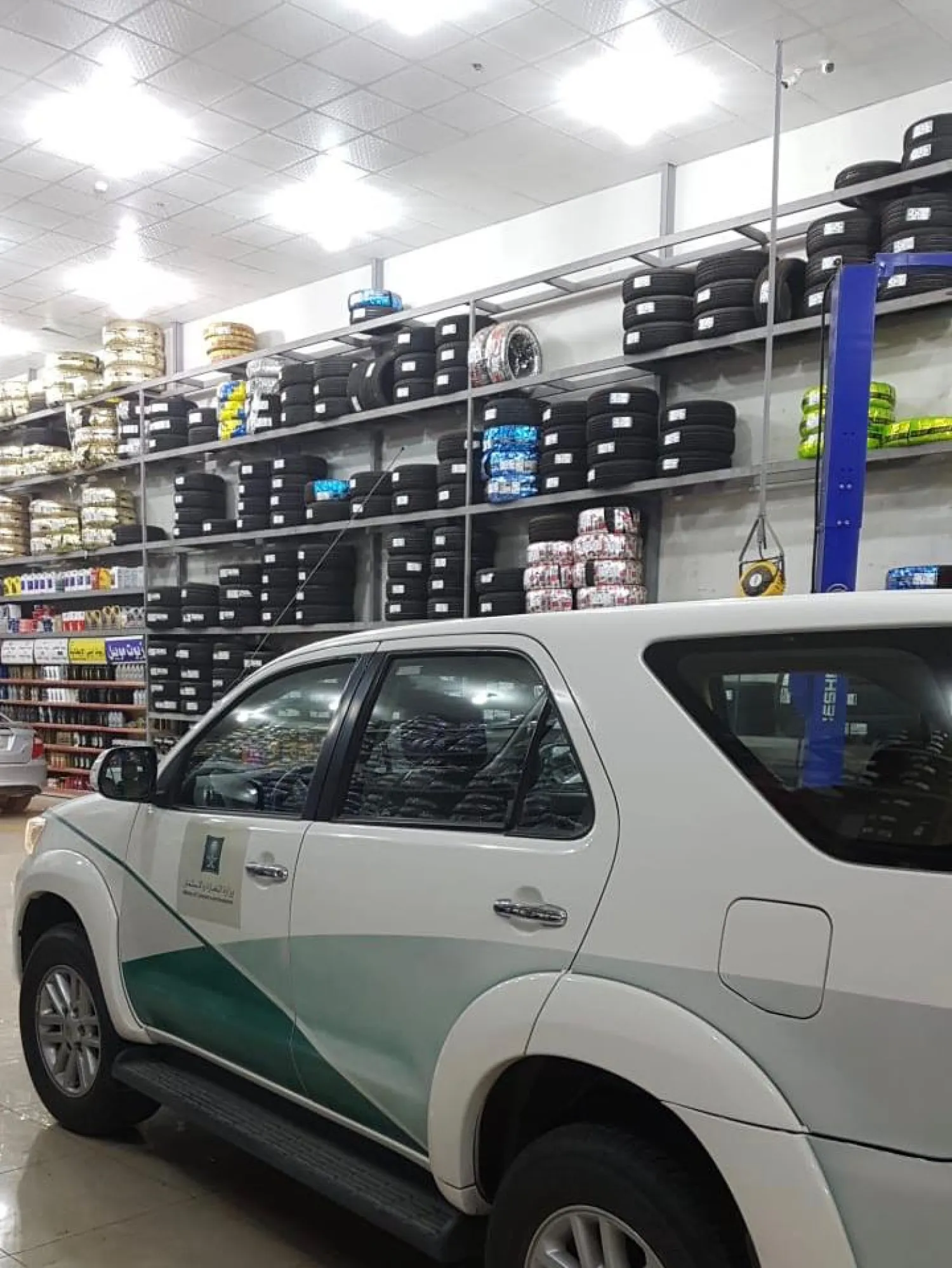 جانب من الجولة على الإطارات في مختلف مناطق السعودية (واس)