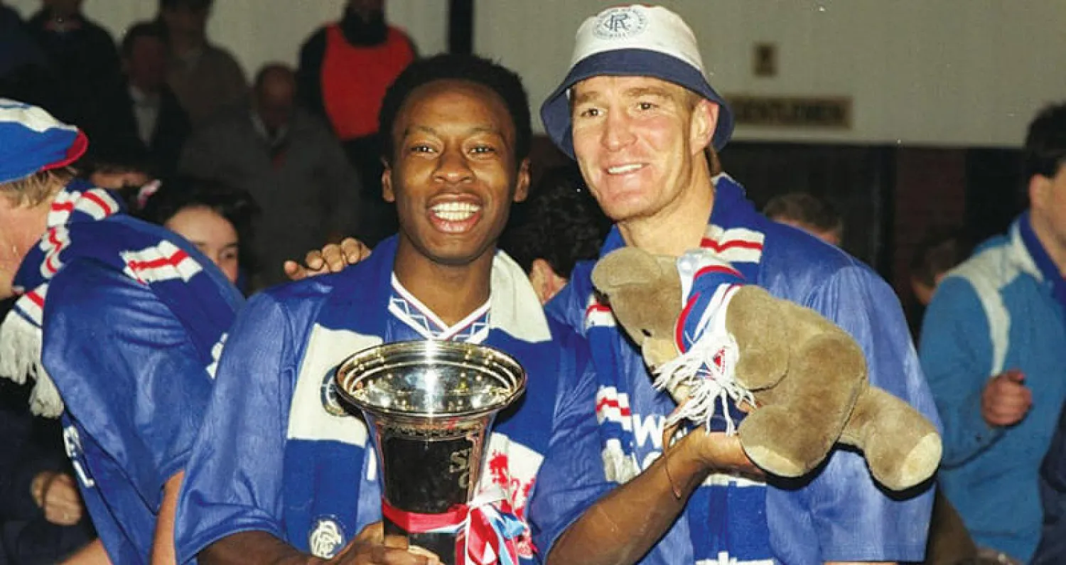 والترز وكأس اسكتلندا بعد الفوز في النهائي على سيلتيك عام 1990