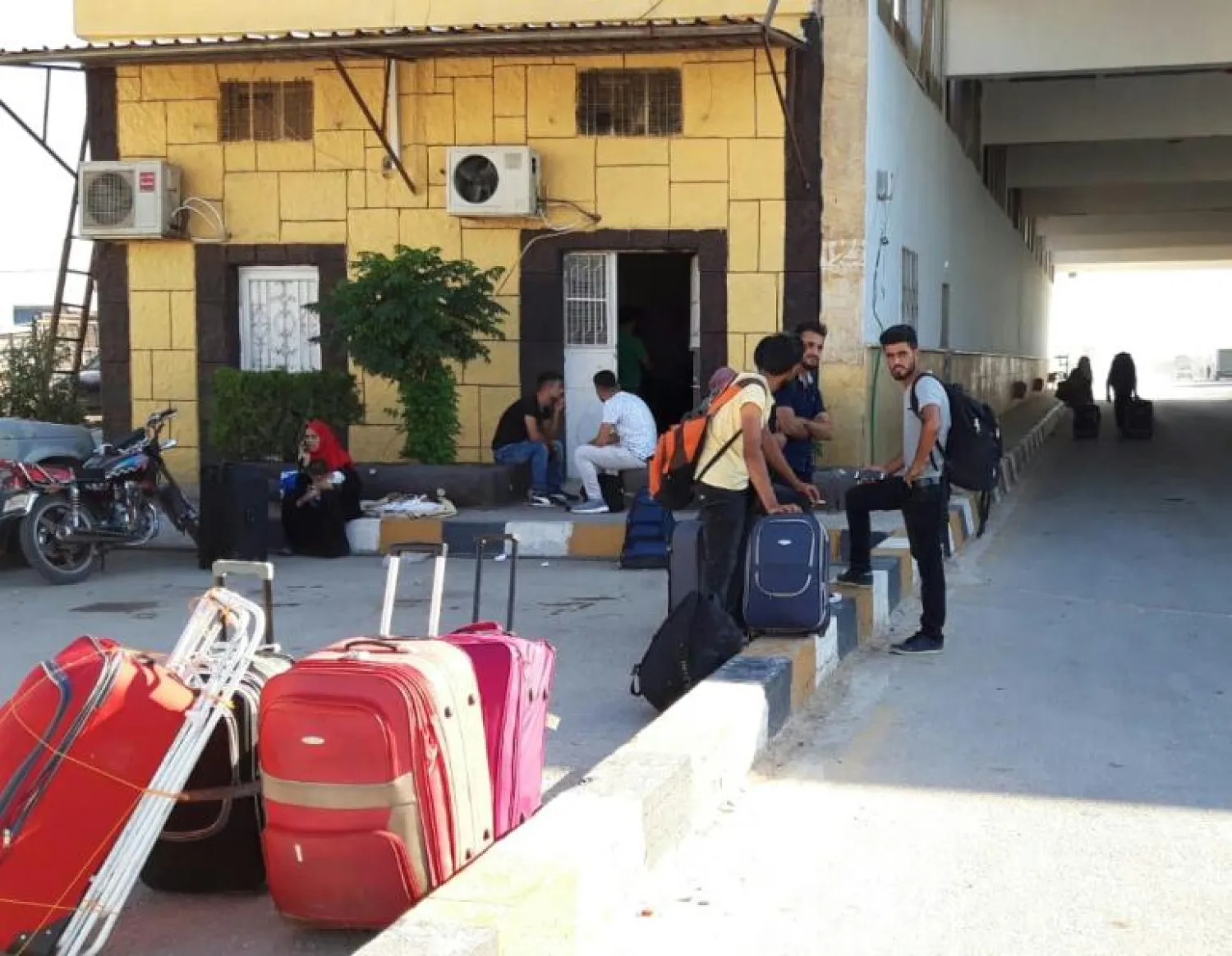 سوريون عائدون من تركيا («الشرق الأوسط»)