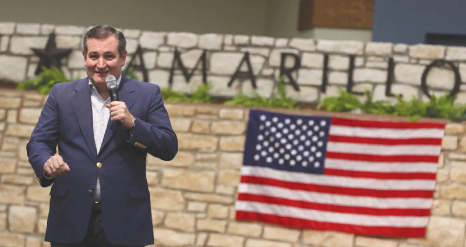 حملة الجمهوري تيد كروز في تكساس من أجل الاحتفاظ بمقعده أمام منافسه الديمقراطي بيتو أوروك (أ.ف.ب)