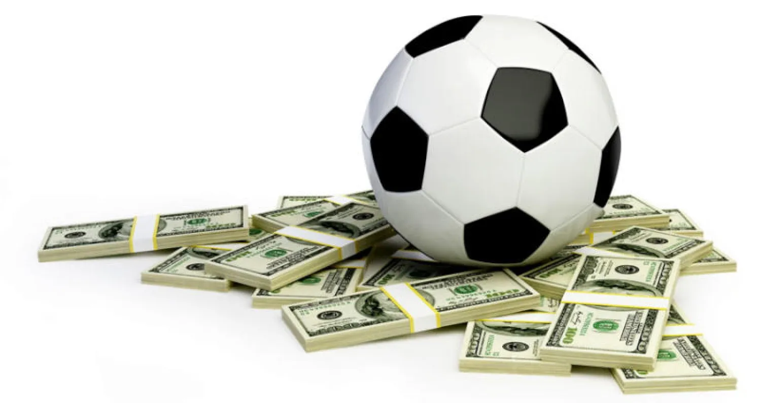 المال يقول كلمته في كرة القدم