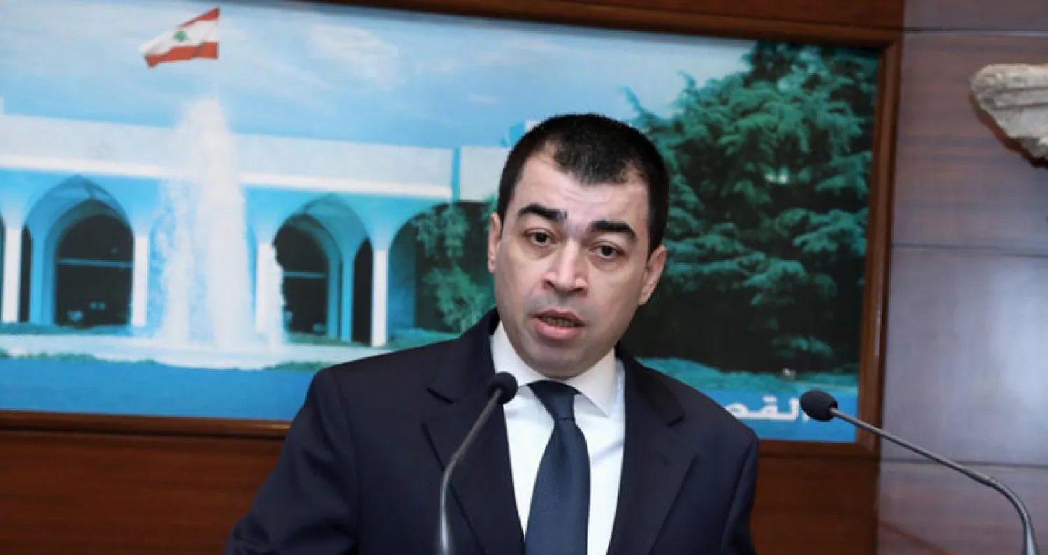 أبي خليل يتحدث للصحافيين في القصر الجمهوري (الوطنية)