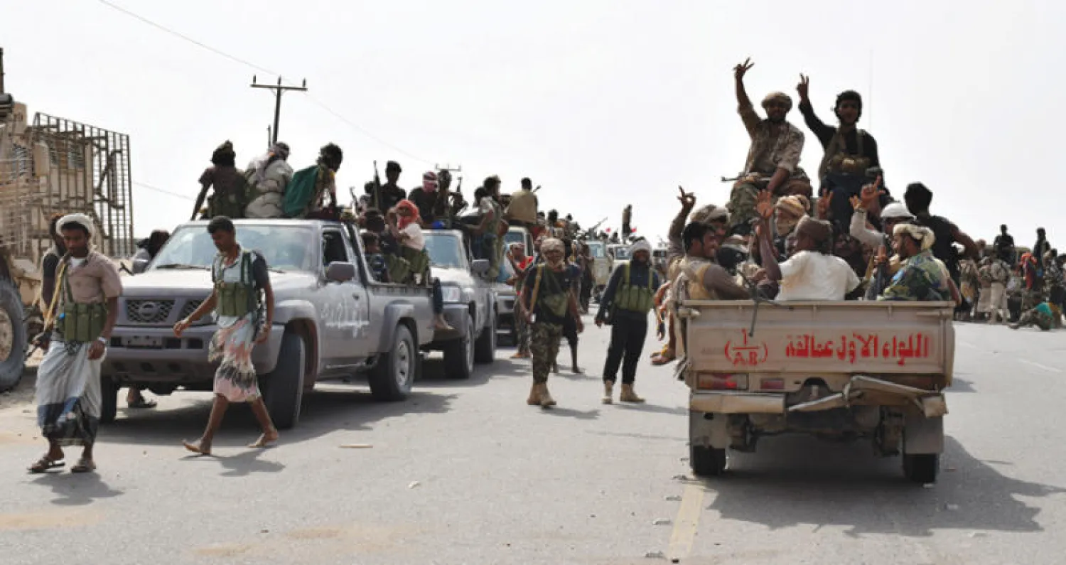 قوات الجيش اليمني بعد تحقيقها انتصارات جديدة في الحديدة أمس إا.ب.أ)