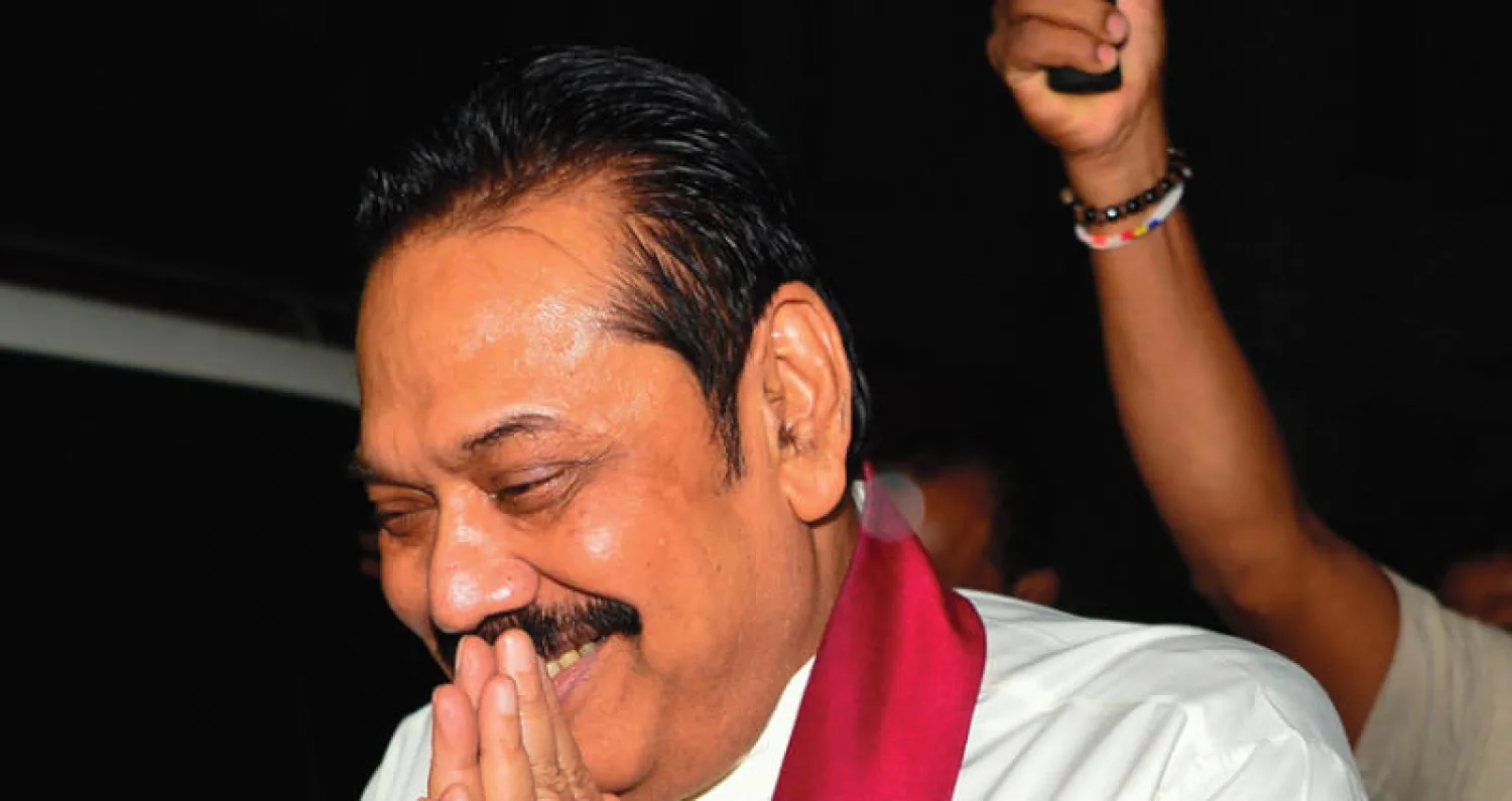 رئيس الوزراء المعين ماهيندا راجاباكسا (أ.ف.ب)