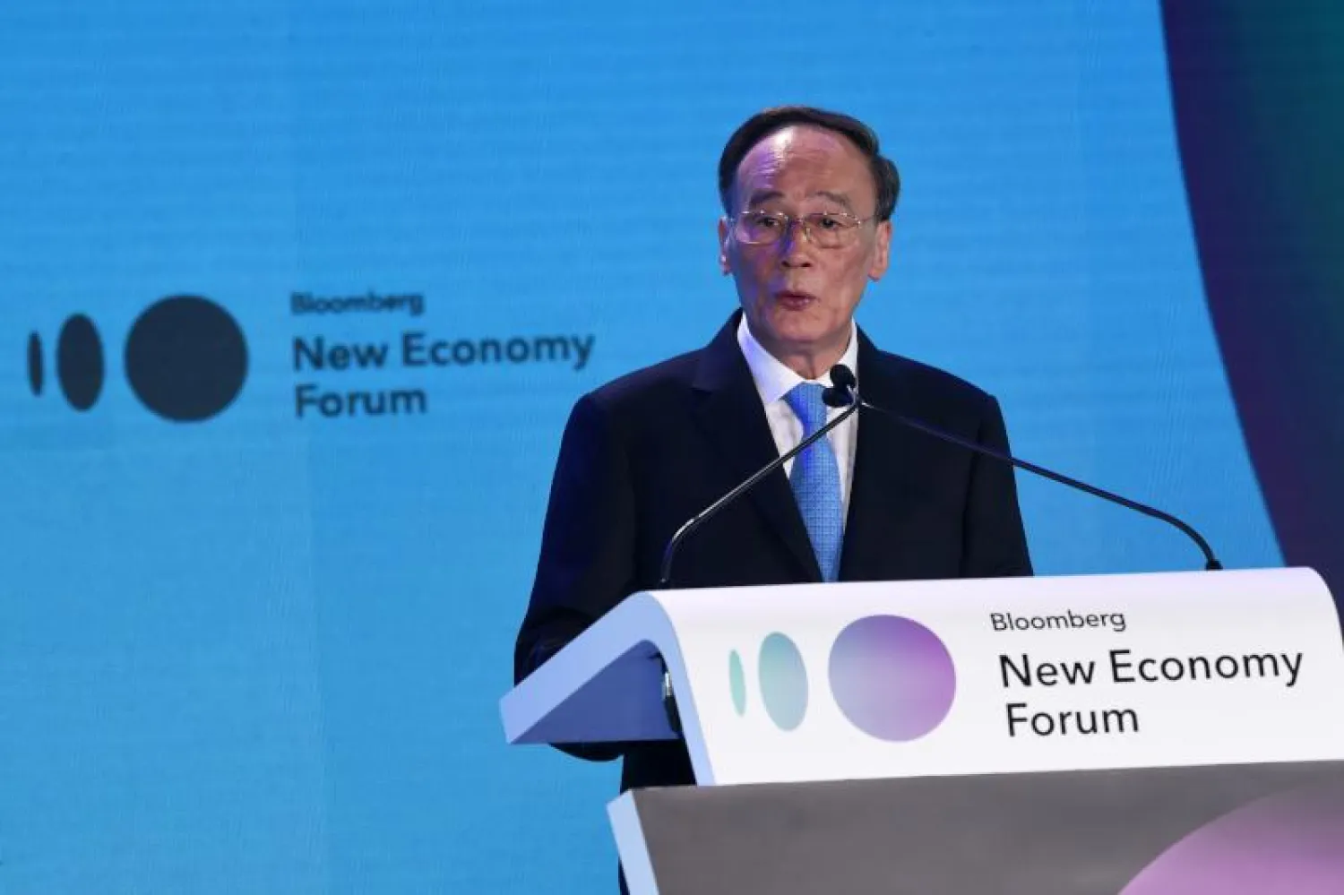 وانغ تشي شان نائب الرئيس الصيني (أ.ف.ب)