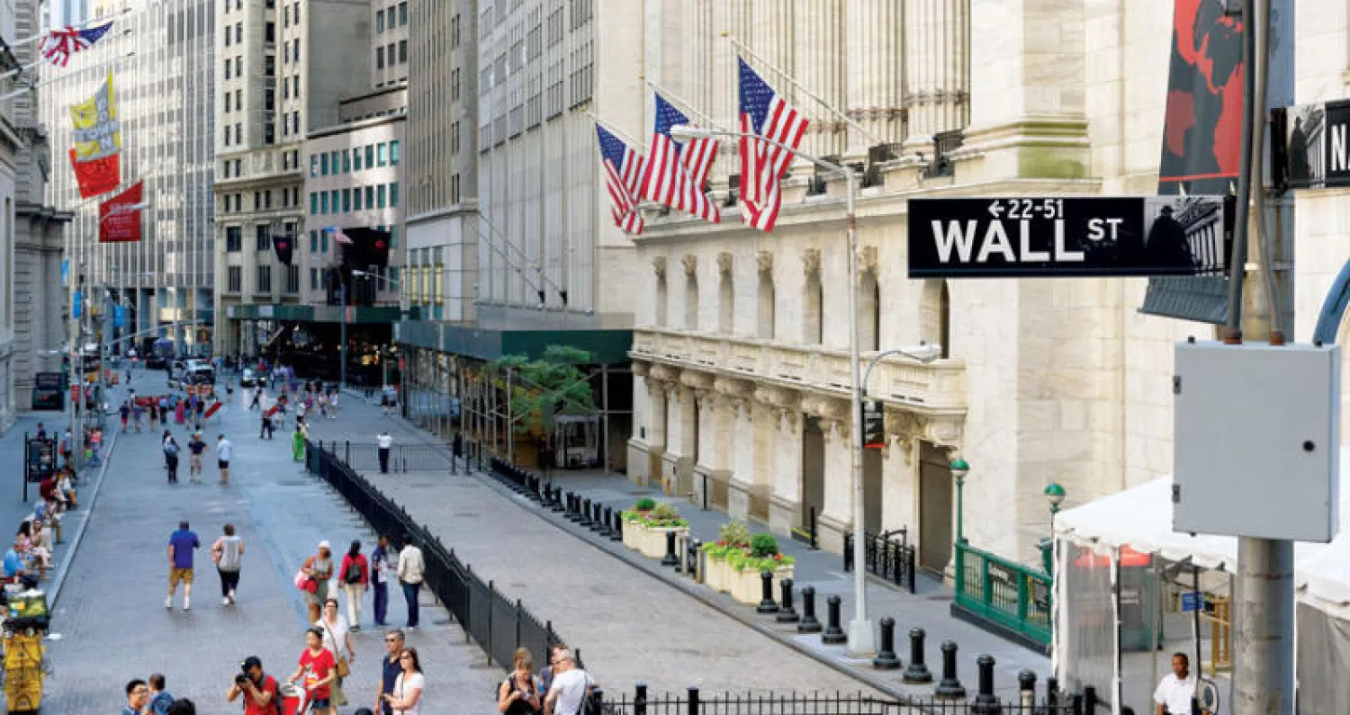مخاوف من تأثير زيادة الأجور على أرباح الشركات في «وول ستريت»