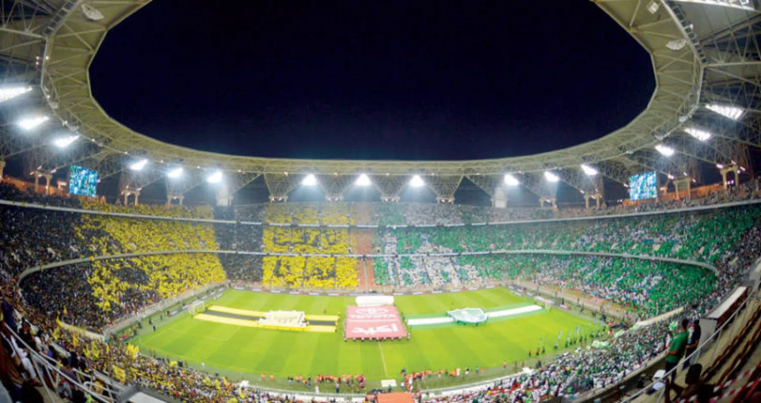 الفترة الماضية شهدت تجاذبات بين أنصار الغريمين التقليديين على مسألة التأجيل (تصوير: محمد المانع)