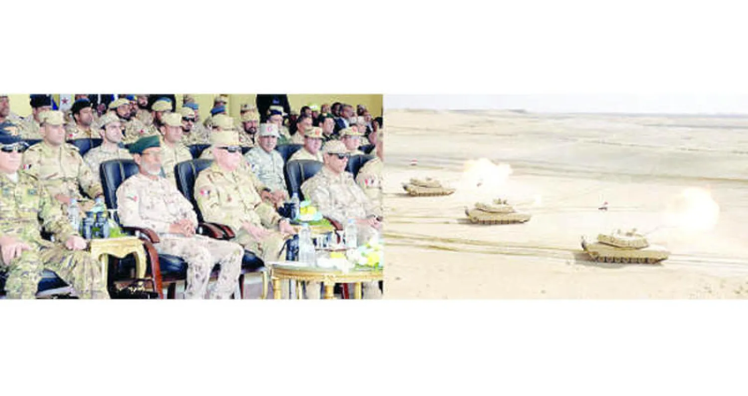 قادة عسكريون عرب يشهدون المرحلة الرئيسية لمناورات «درع العرب - 1»