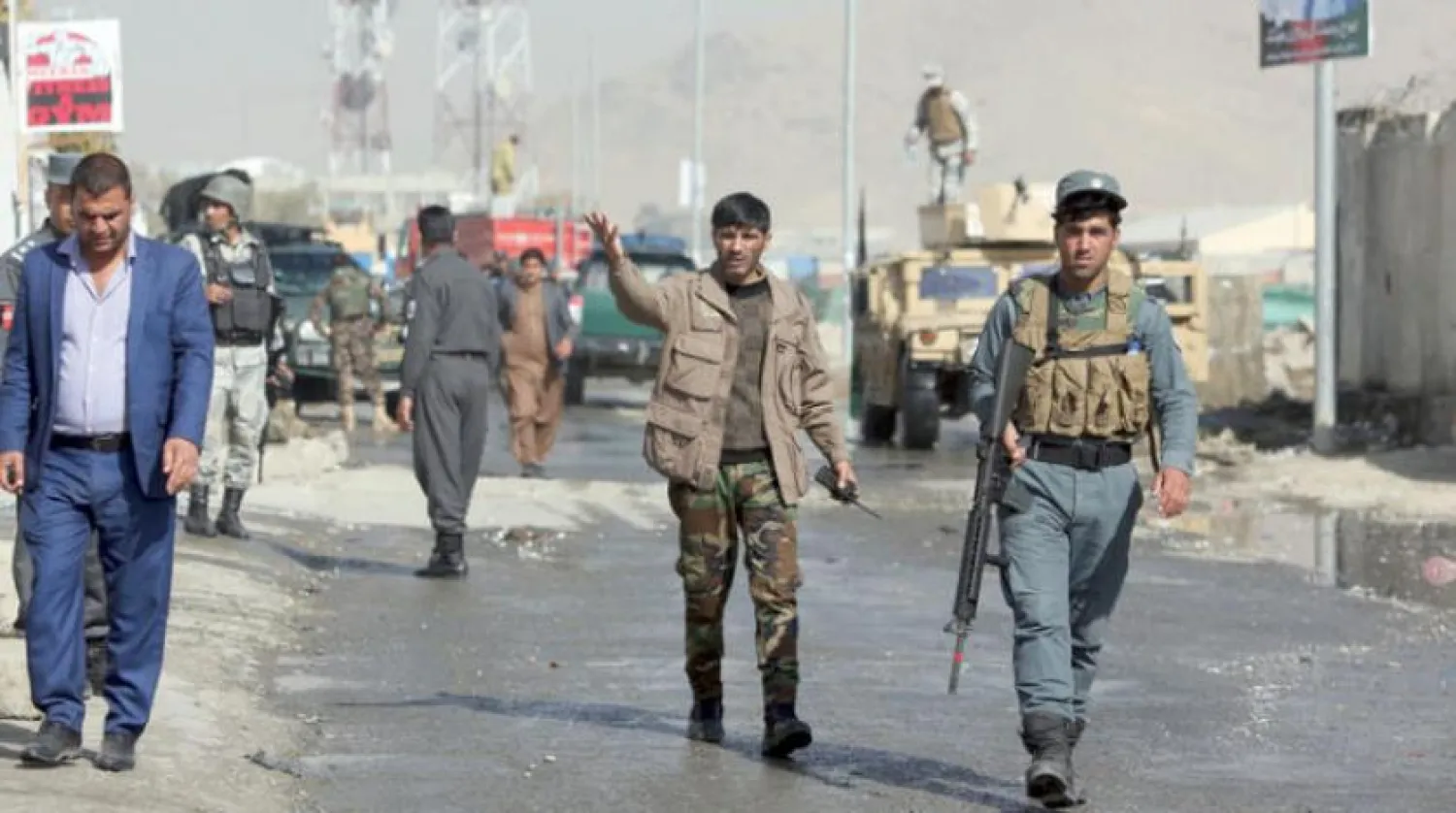 Taliban, onlarca Afgan gücünün öldürüldüğünü açıkladı