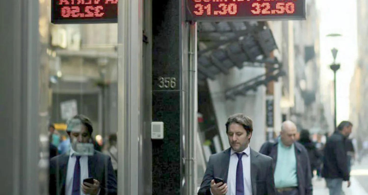 صورة أرشيفية لأحد محلات الصرافة في بيونس أيريس