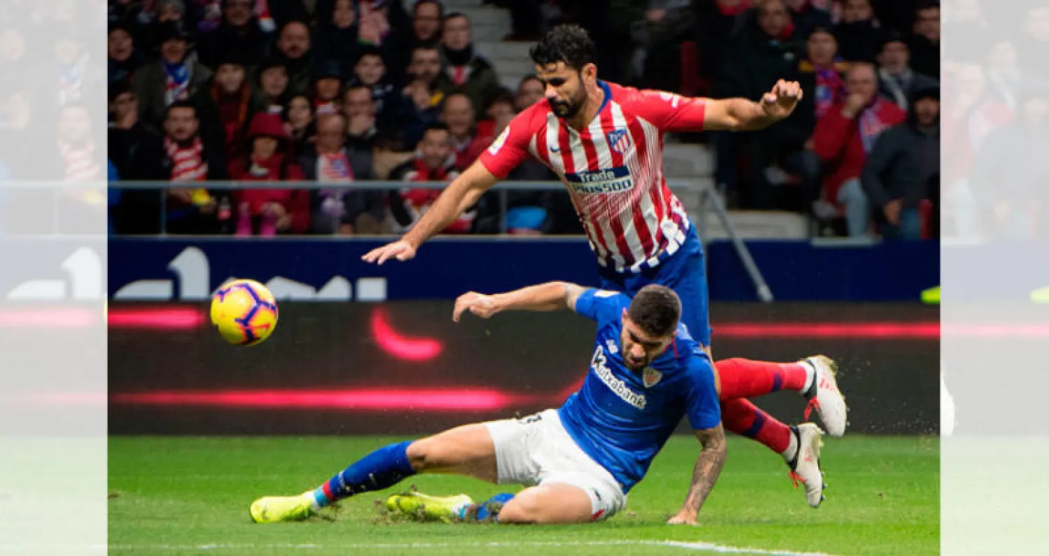 كوستا يعود لقيادة أتلتيكو اليوم أمام برشلونة (أ.ف.ب)
