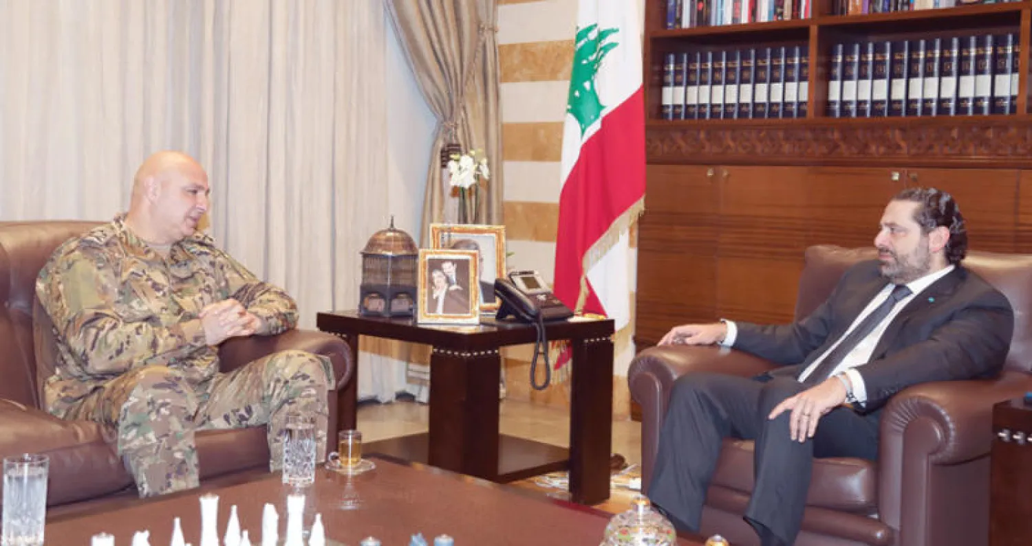 الرئيس سعد الحريري مجتمعاً أول من أمس مع قائد الجيش العماد جوزف عون (دالاتي ونهرا)