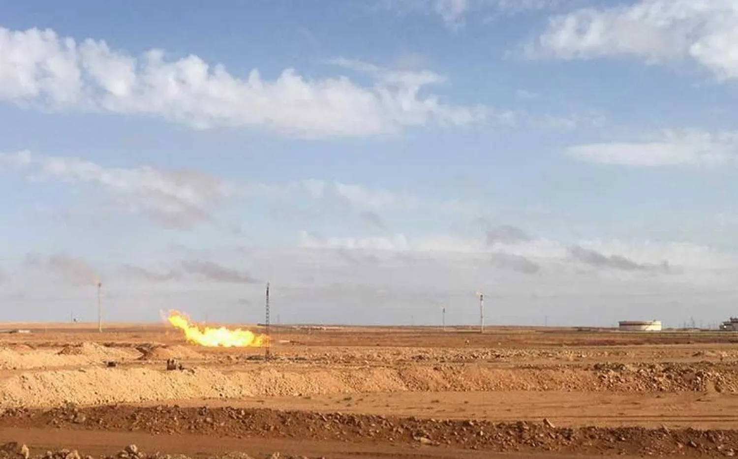 A general view shows Algerian state energy firm Sonatrach's Hassi R'mel gas field, Algeria October 16, 2018. REUTERS/Lamine Chikhi