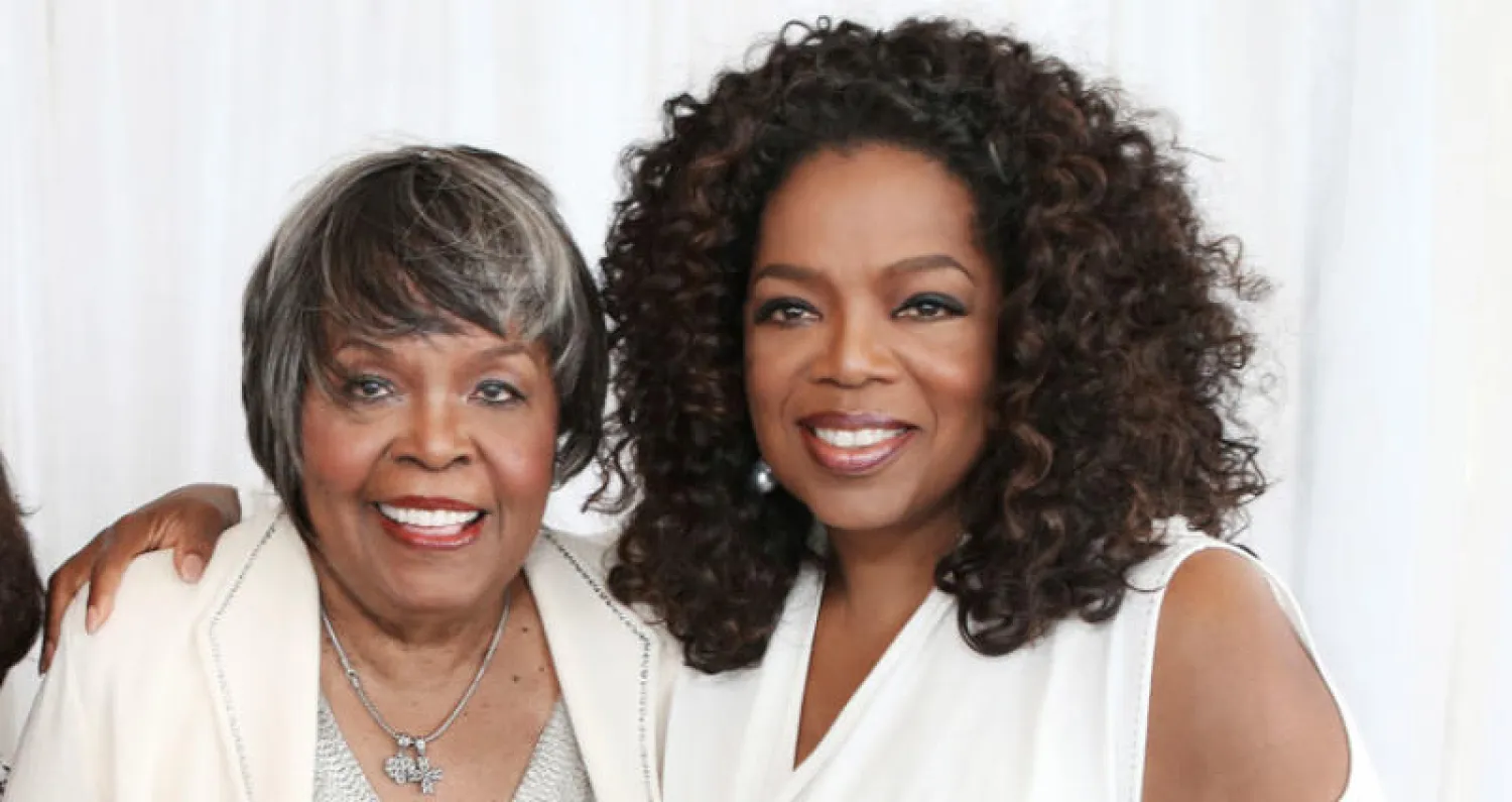 جدة وينفري قامت بتربيتها لأن والدتها الراحلة اضطرت للعمل كخادمة لتعول الأولاد (أ.ب)