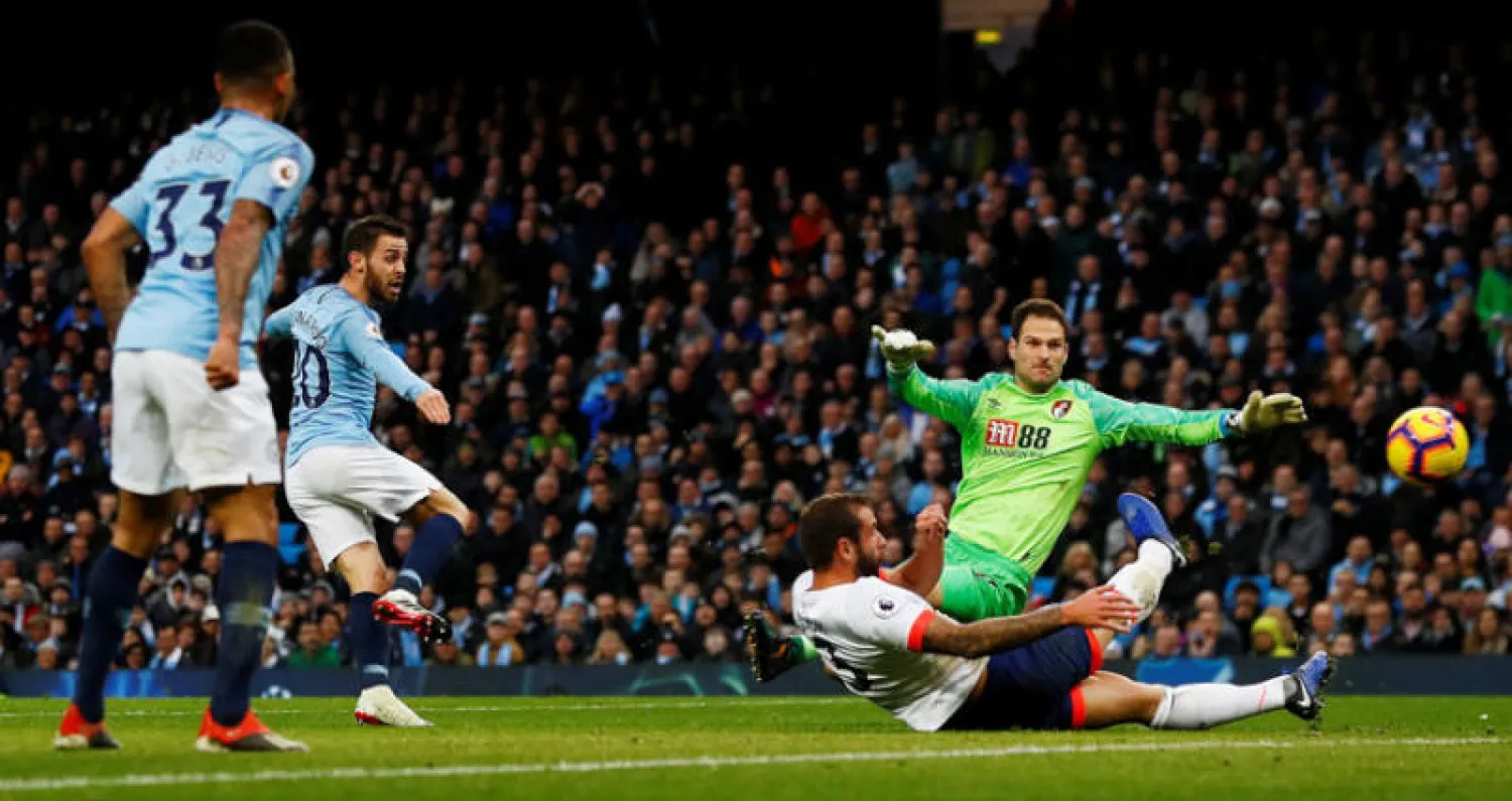 برناردو سيلفا يفتتح ثلاثية مانشستر سيتي (رويترز)