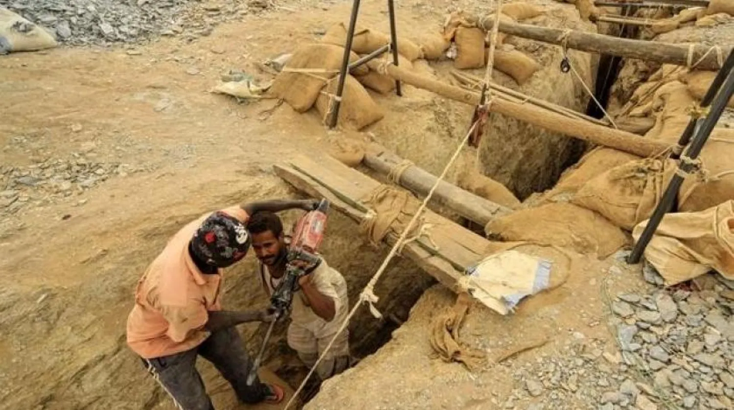 Sudan'da maden işçilerinin altın aradıkları kuyu yıkıldı: 3 ölü