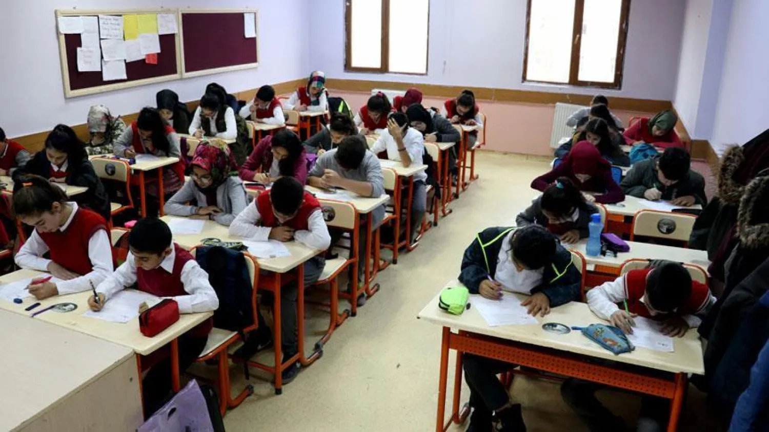 'Gözetimsiz sınav' uygulaması hayata geçirildi