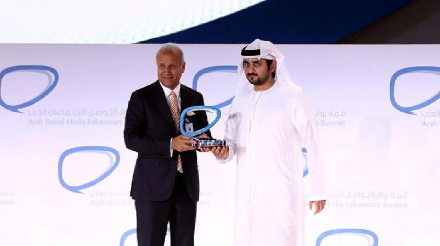 Sheikh Maktoum bin Mohammed bin Rashid Al Maktoum awards Abdul Rahman al-Rashid 
