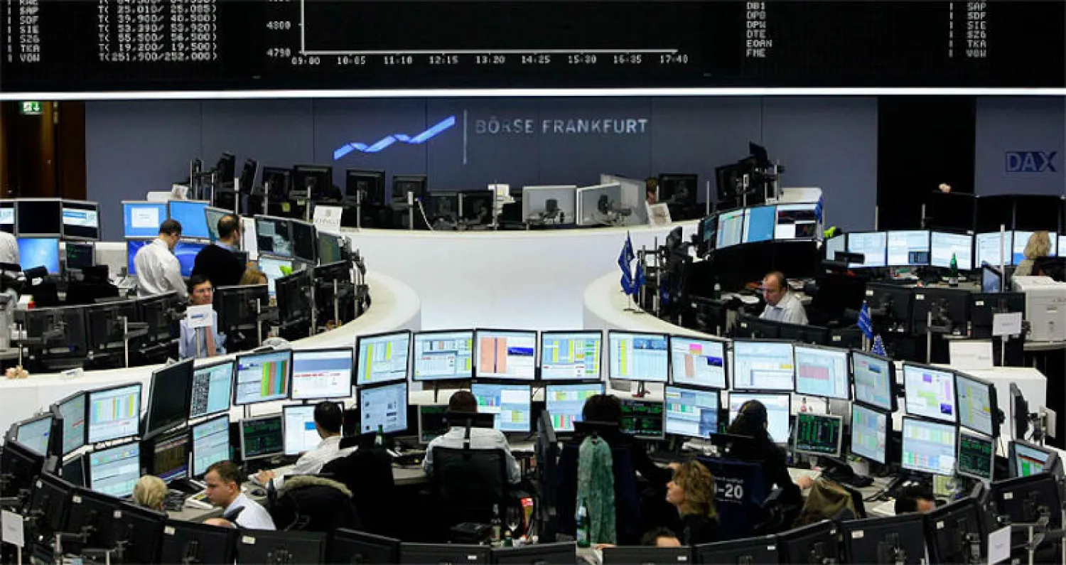 التوترات التجارية وأحداث فرنسا يدفعان الأسواق لـ«المنطقة الحمراء»