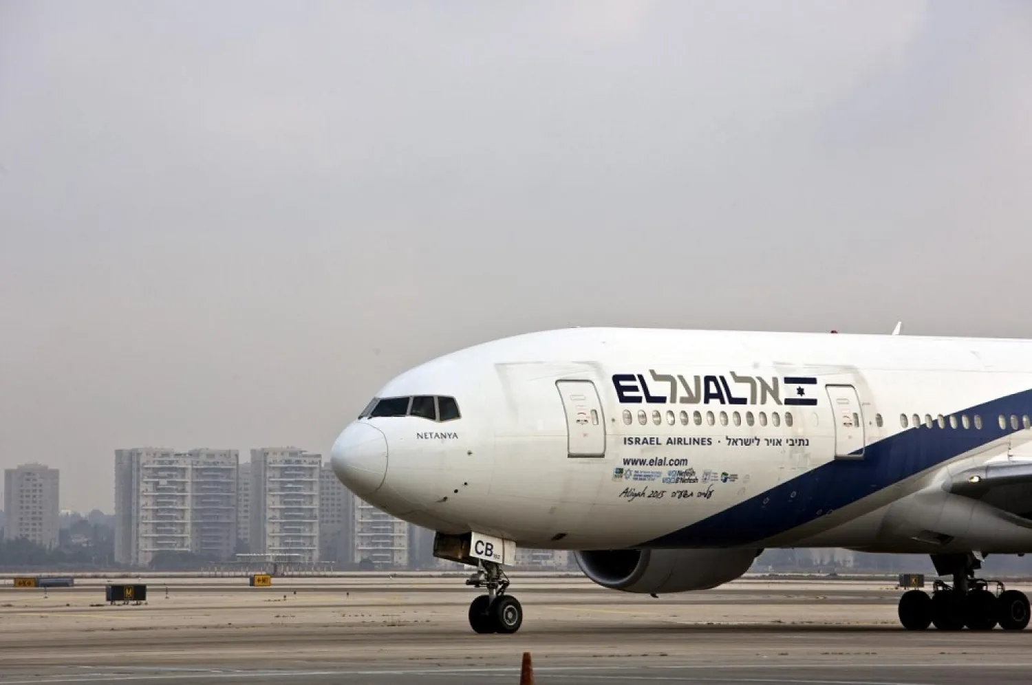 An El Al Airlines aircraft is seen at Ben Gurion International Airport near Tel Aviv July 14, 2015. (Reuters)
