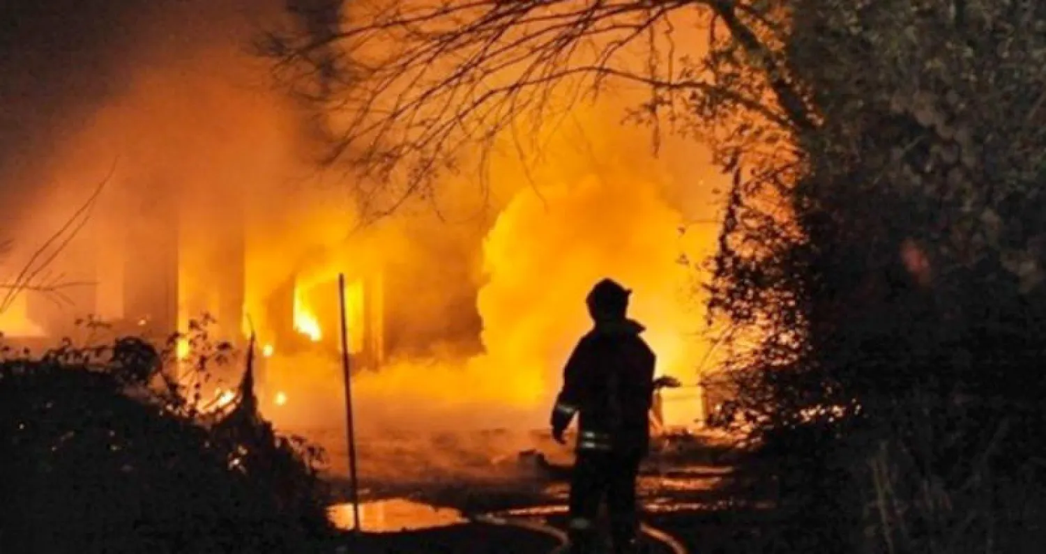 السيطرة على حريق كبير بروما في أوج أزمة نفايات