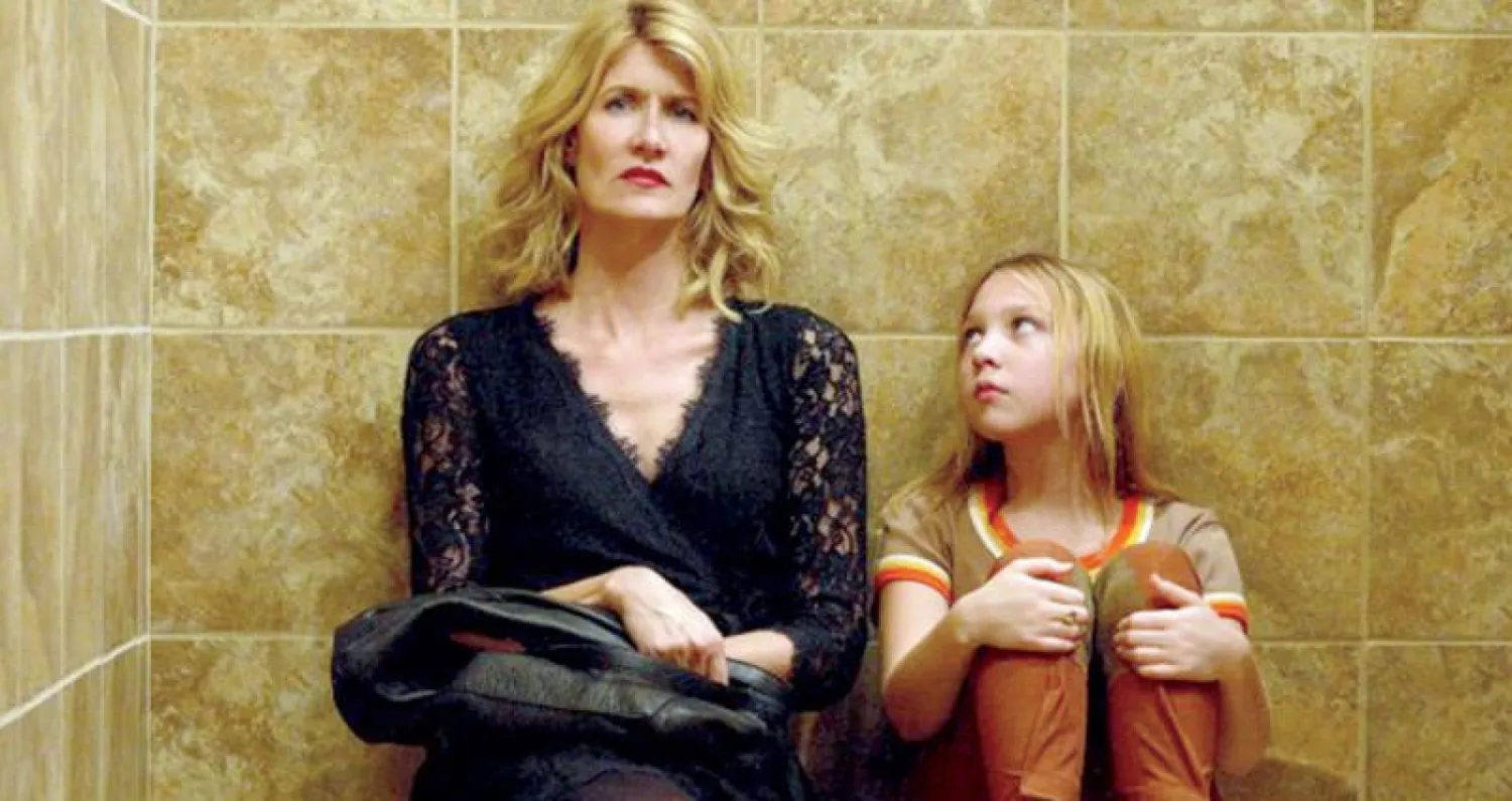 لورا ديرن في «الحكاية»: قصة شخصية