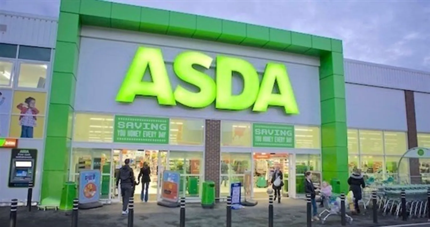 مركز «آسدا» التجاري في شلمسفورد بجنوب إنجلترا