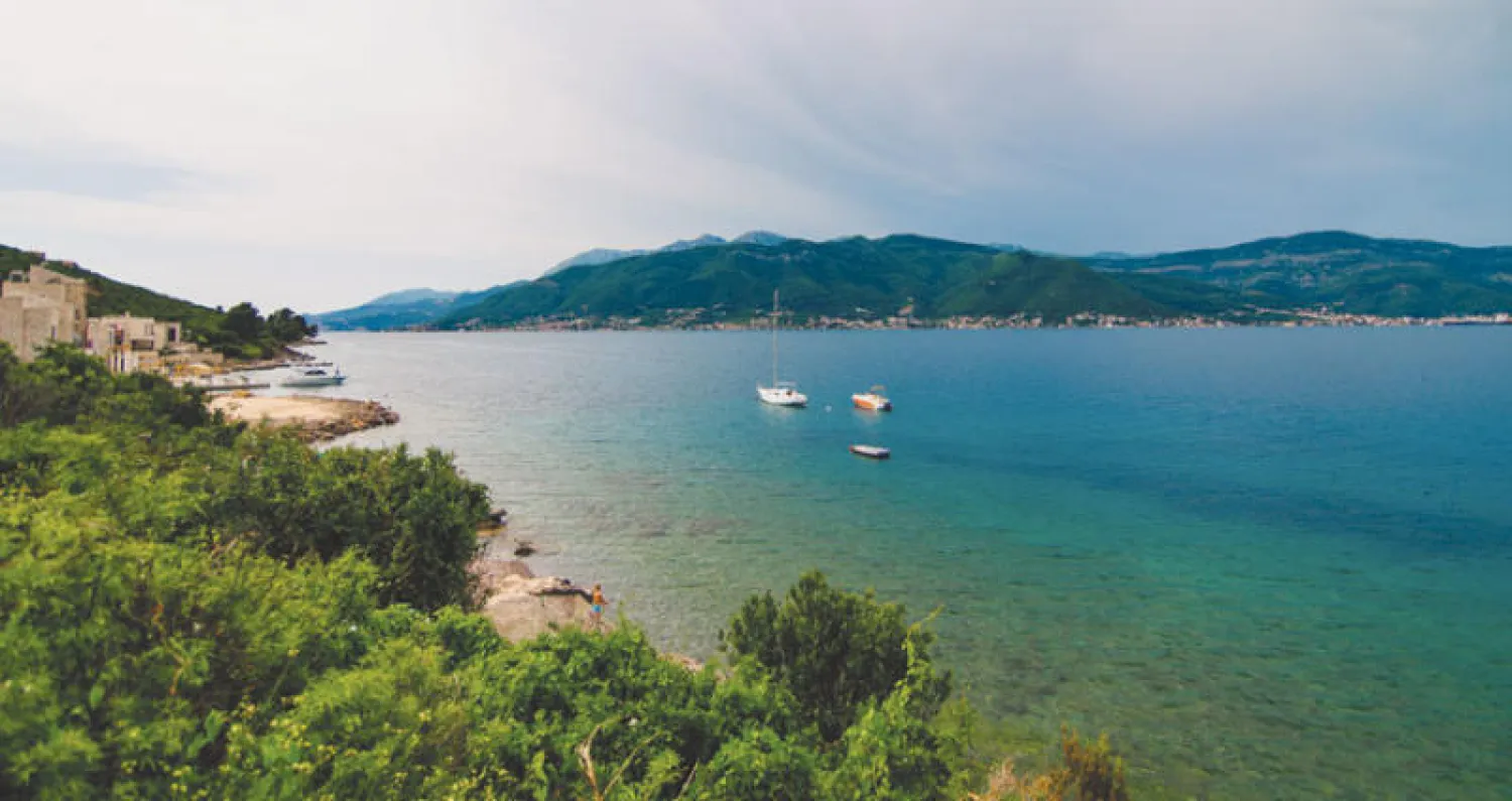 مونتينيغرو... لقاء الجمال بين الأرض والبحر