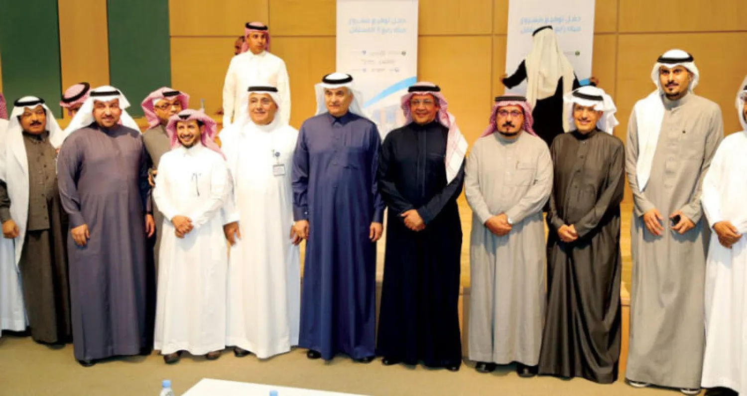 جانب من توقيع الاتفاقية في الرياض أمس (الشرق الأوسط)