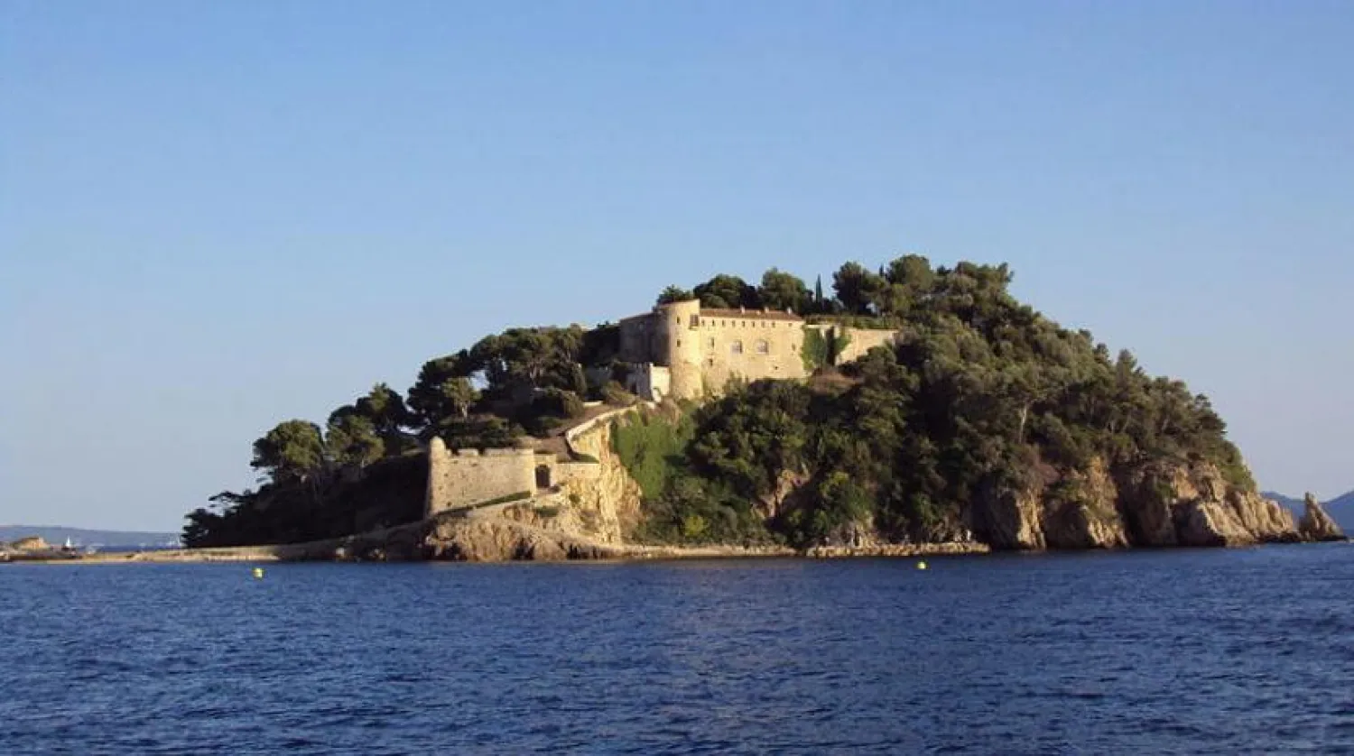 Bregançon Kalesi (Vikipedia)