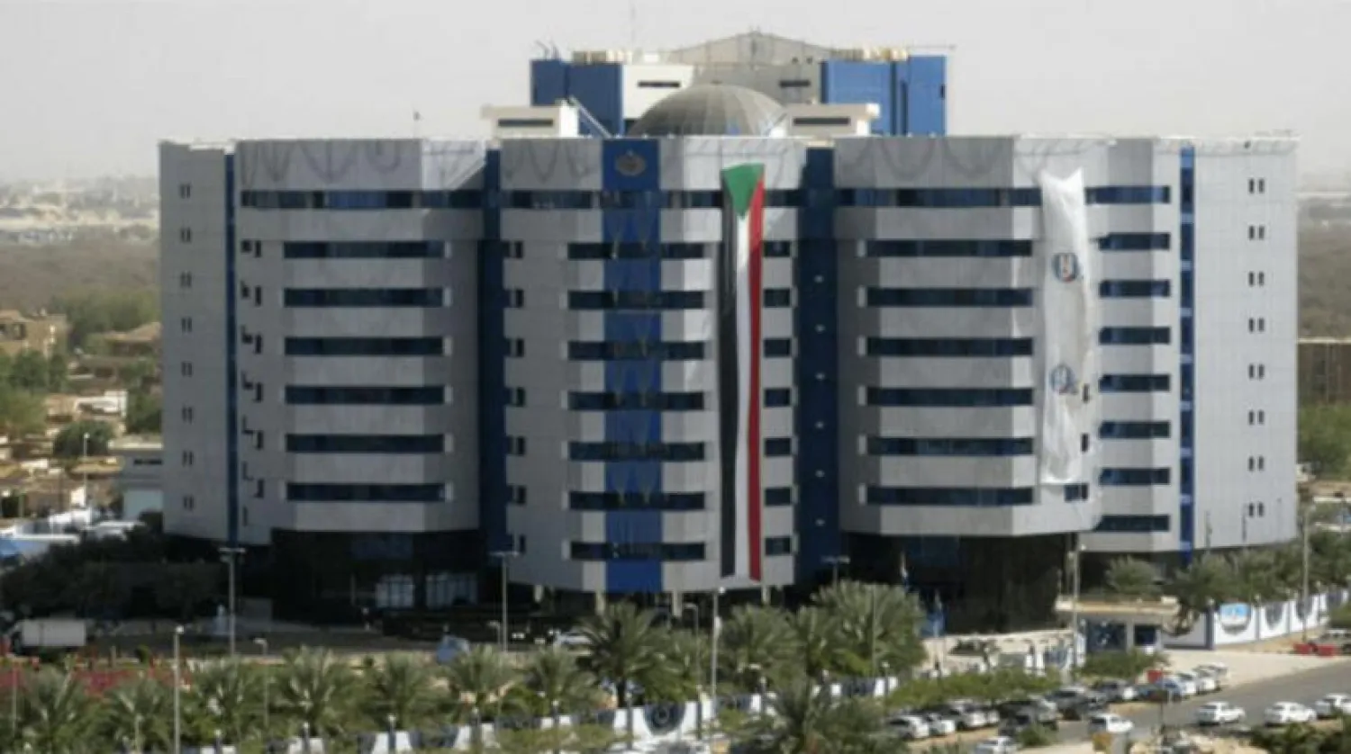 Sudan Obliges Private Sector to Deposit Funds in Banks