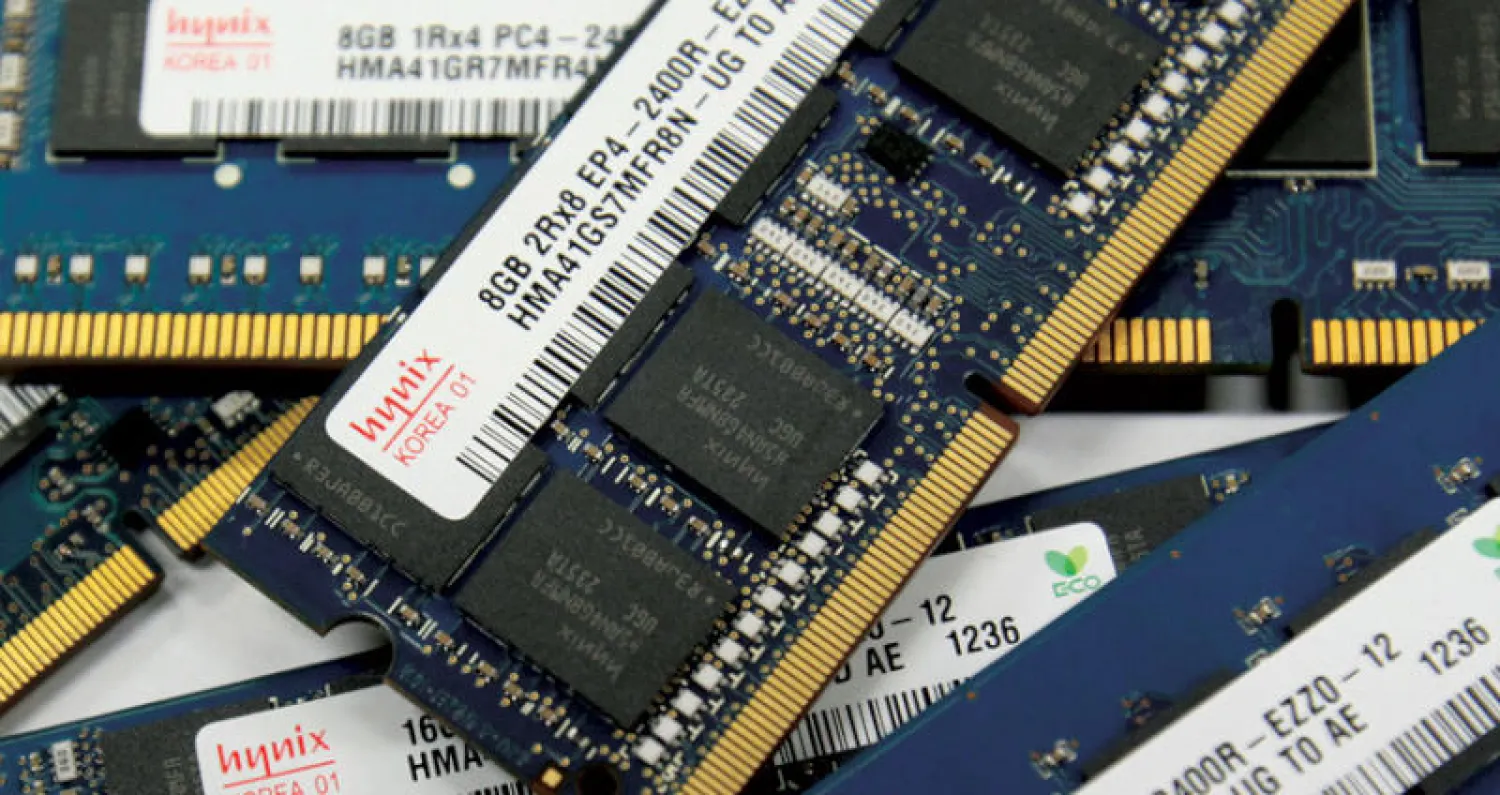 كوريا الجنوبية هي أكبر دولة في العالم تصدر الرقائق المستخدمة في أجهزة الكمبيوتر والسفن والسيارات والمنتجات البترولية (رويترز)