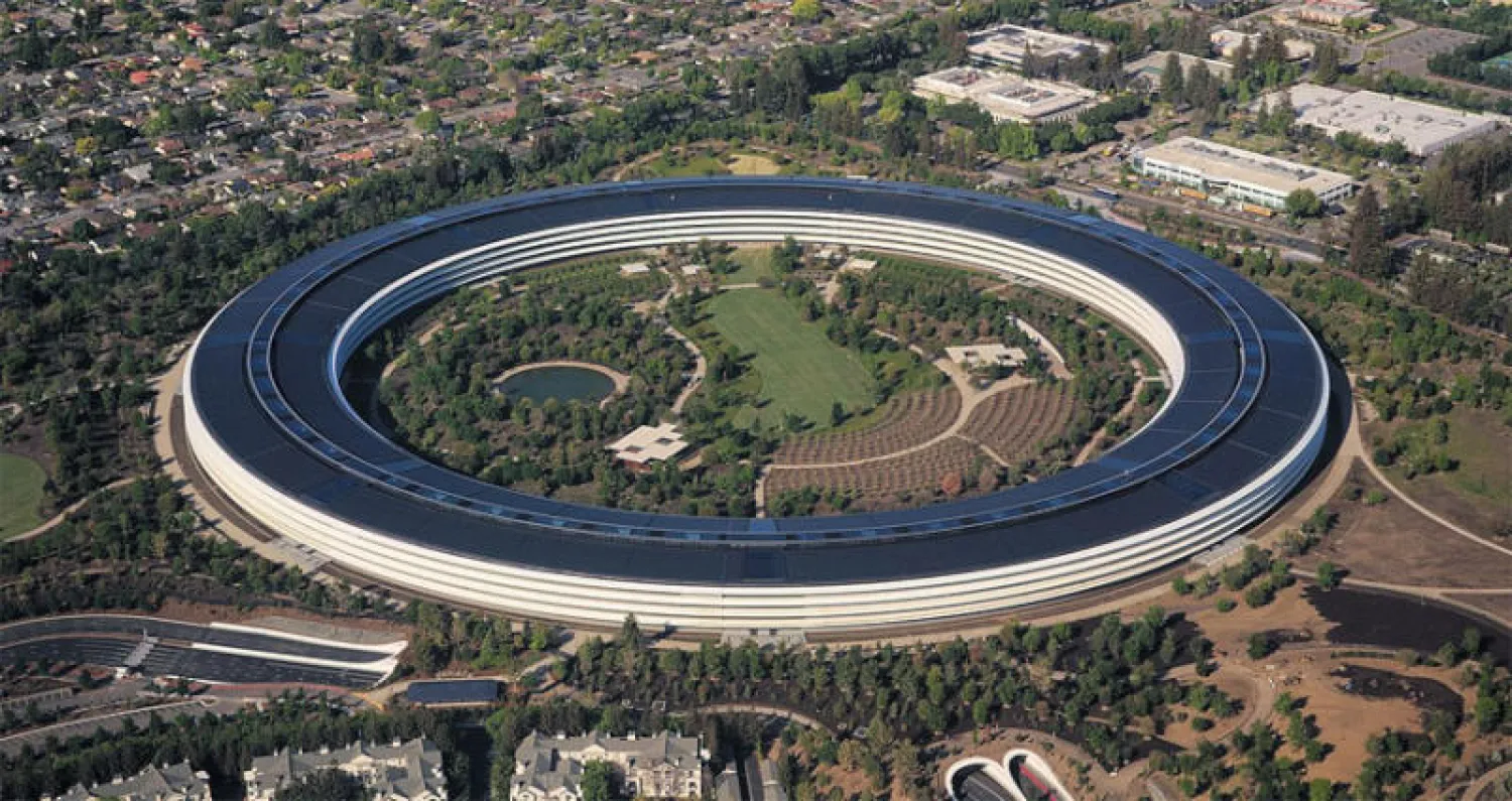 «الحرب التجارية» تلقي بظلالها على {آبل}