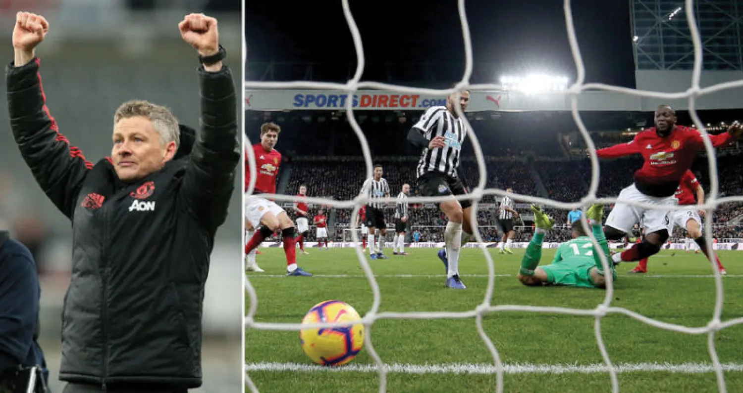 لوكاكو (يمين) سجل الهدف الأول ليونايتد في مرمى نيوكاسل بعد ثوانٍ من دخوله كبديل (إ.ب.أ)  -  سولسكاير يرغب في لعب دور أكبر من مدرب مؤقت (أ.ف.ب)