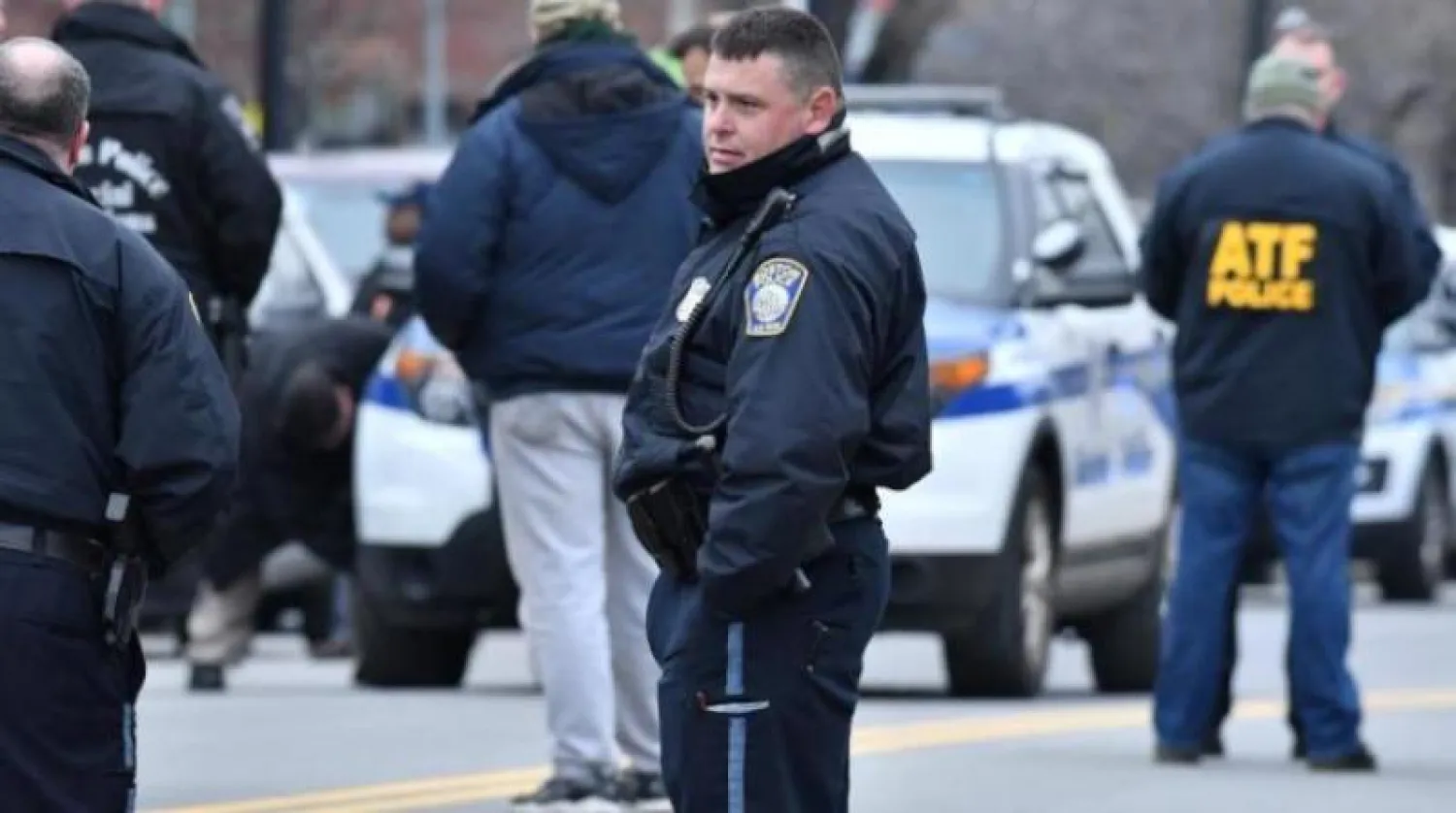 الشرطة الأميركية تضرب طوقاً أمنياً - أرشيفية (رويترز)