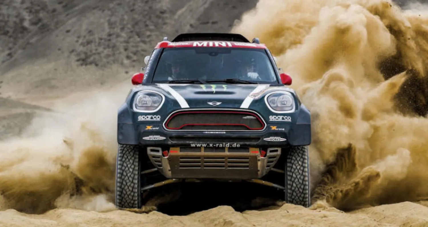 سيارة {ميني} في رالي دكار