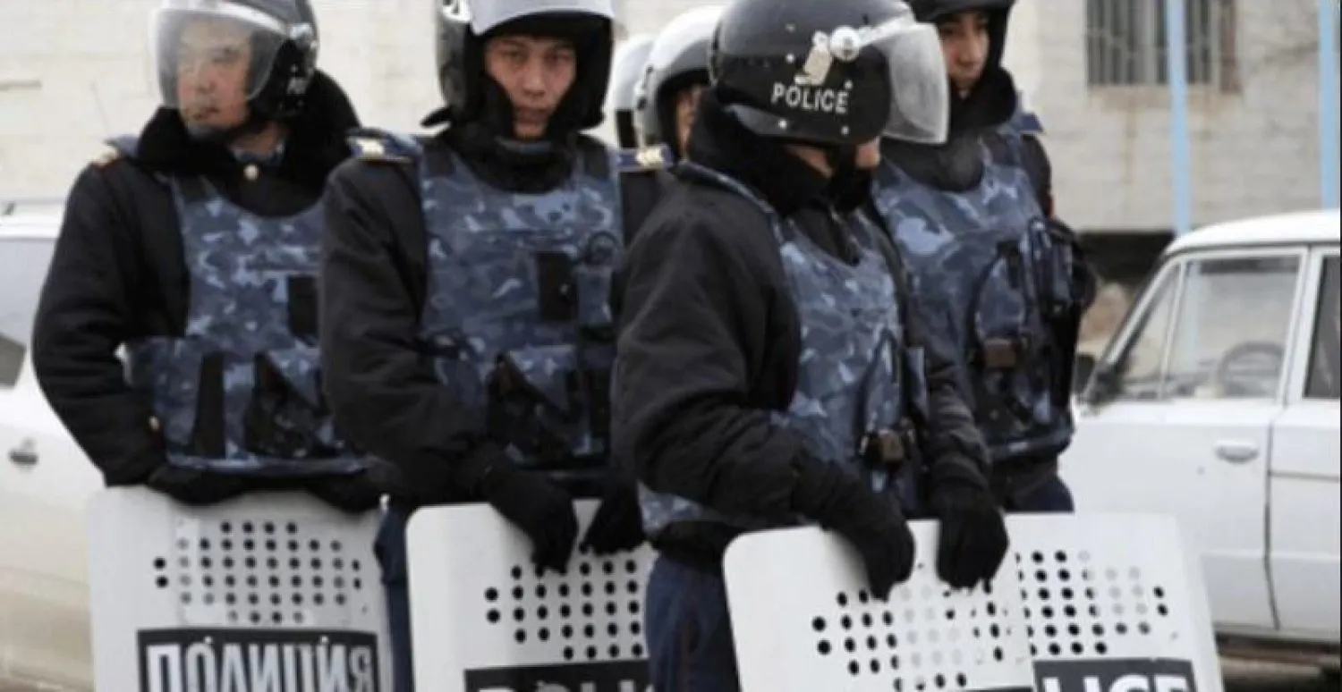 عناصر من شرطة كازاخستان - أرشيف (رويترز)