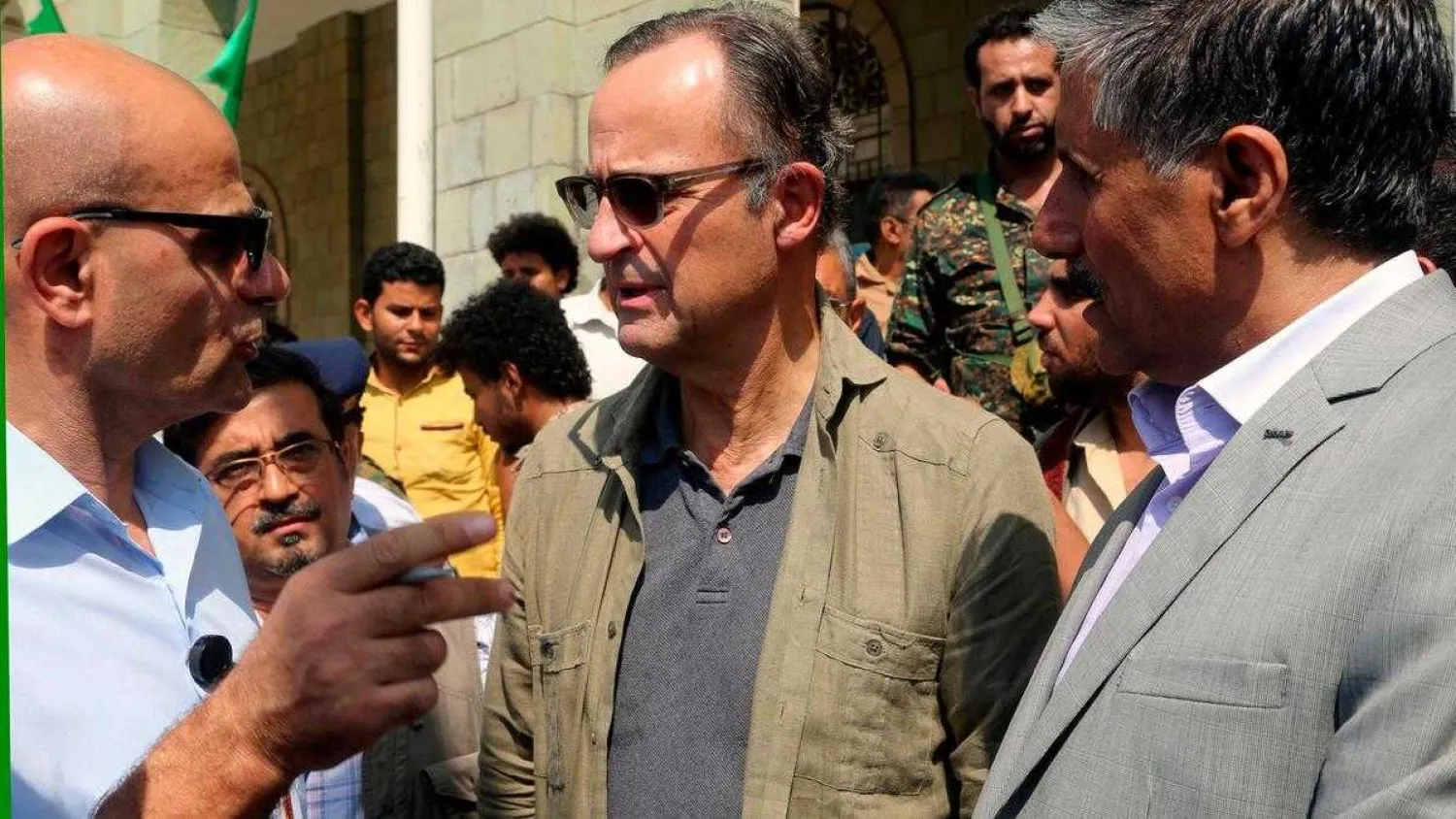 Retired Dutch general Patrick Cammaert (C), meets officials during his visit to the Red Sea port city of Hodeidah on December 24, 2018. AFP