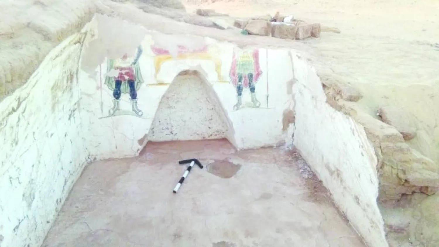 مصر: الكشف عن مقبرتين أثريتين من العصر الروماني في الوادي الجديد