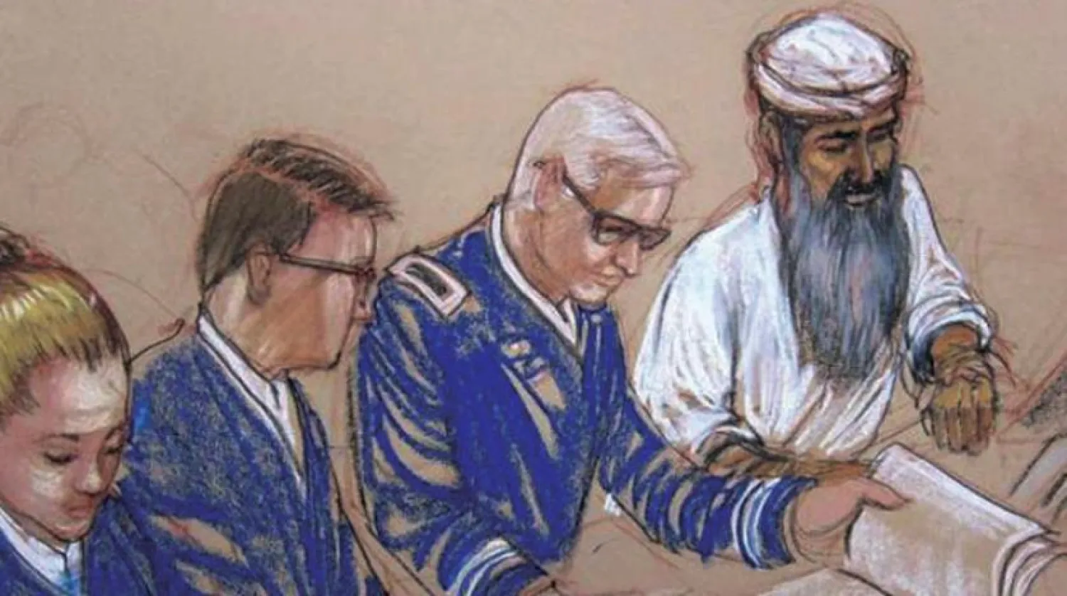 Guantanamo’daki önceki celsede Abdul Hadi Al Iraqi (sağda) (AP)