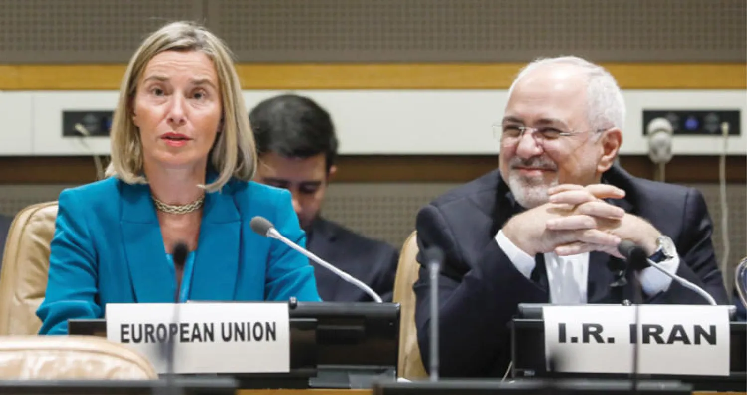 لقاء بين موغيريني وظريف على هامش اجتماعات الجمعية العامة للأمم المتحدة في نيويورك العام الماضي (غيتي)