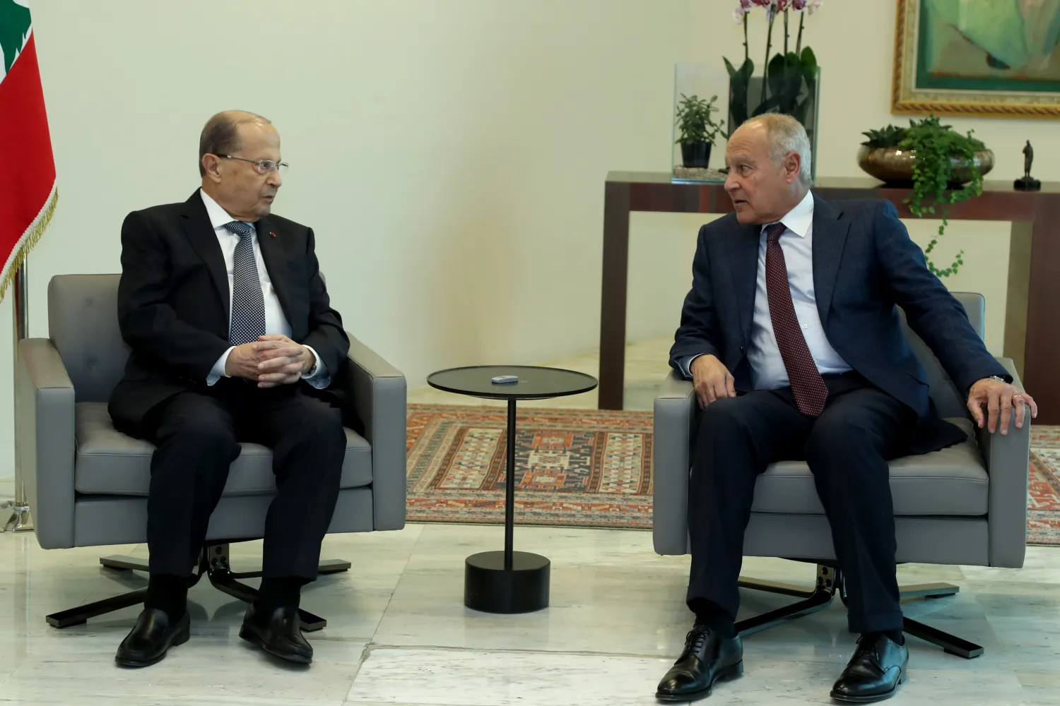 Lebanese President Michel Aoun meets with Arab League Secretary-General Ahmed Aboul Gheit. Dalati and Nohra photo
