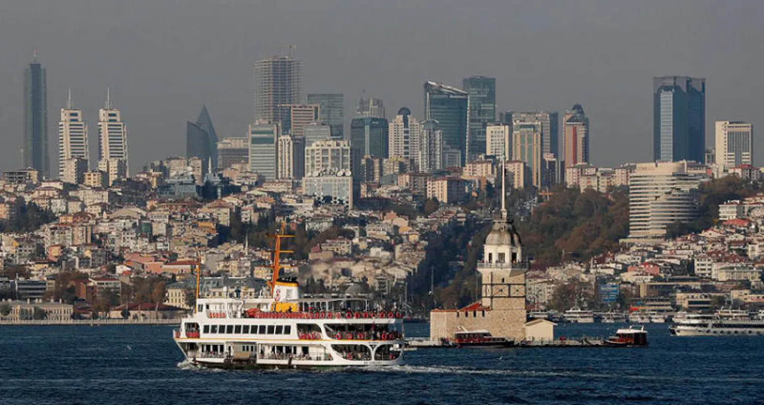 أثارت مصادقة البرلمان الإيراني على حظر استيراد السلع المنافسة للمنتجات المحلية قلقاً واسعاً في أوساط المصدرين الأتراك (رويترز)