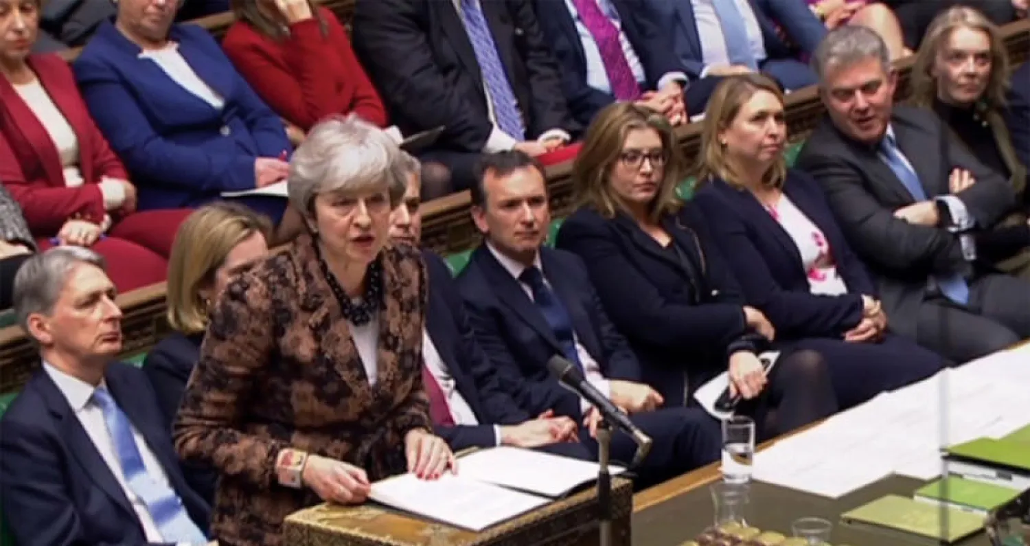 تيريزا ماي خلال إلقاء كلمتها أمام نواب البرلمان أمس (أ.ف.ب)