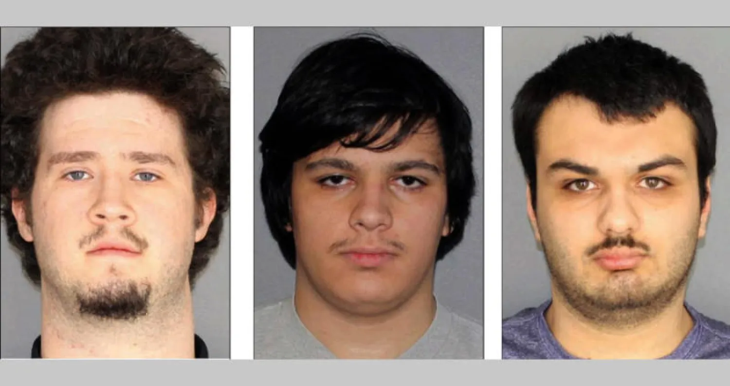 ثلاثة من الطلاب المتهمين بمؤامرة التفجير في إسلامبرغ (أ.ب)