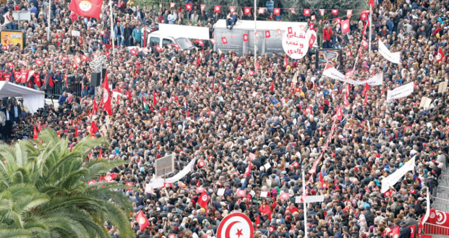 معركة «كسر عظم» بين رأسي السلطة في تونس