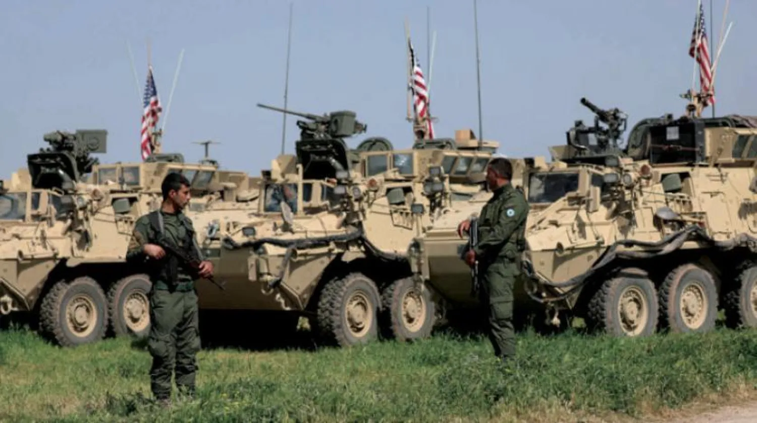 Suriye’nin kuzeyindeki YPG unsurları ve ABD birliklerine bağlı güçler (Reuters)