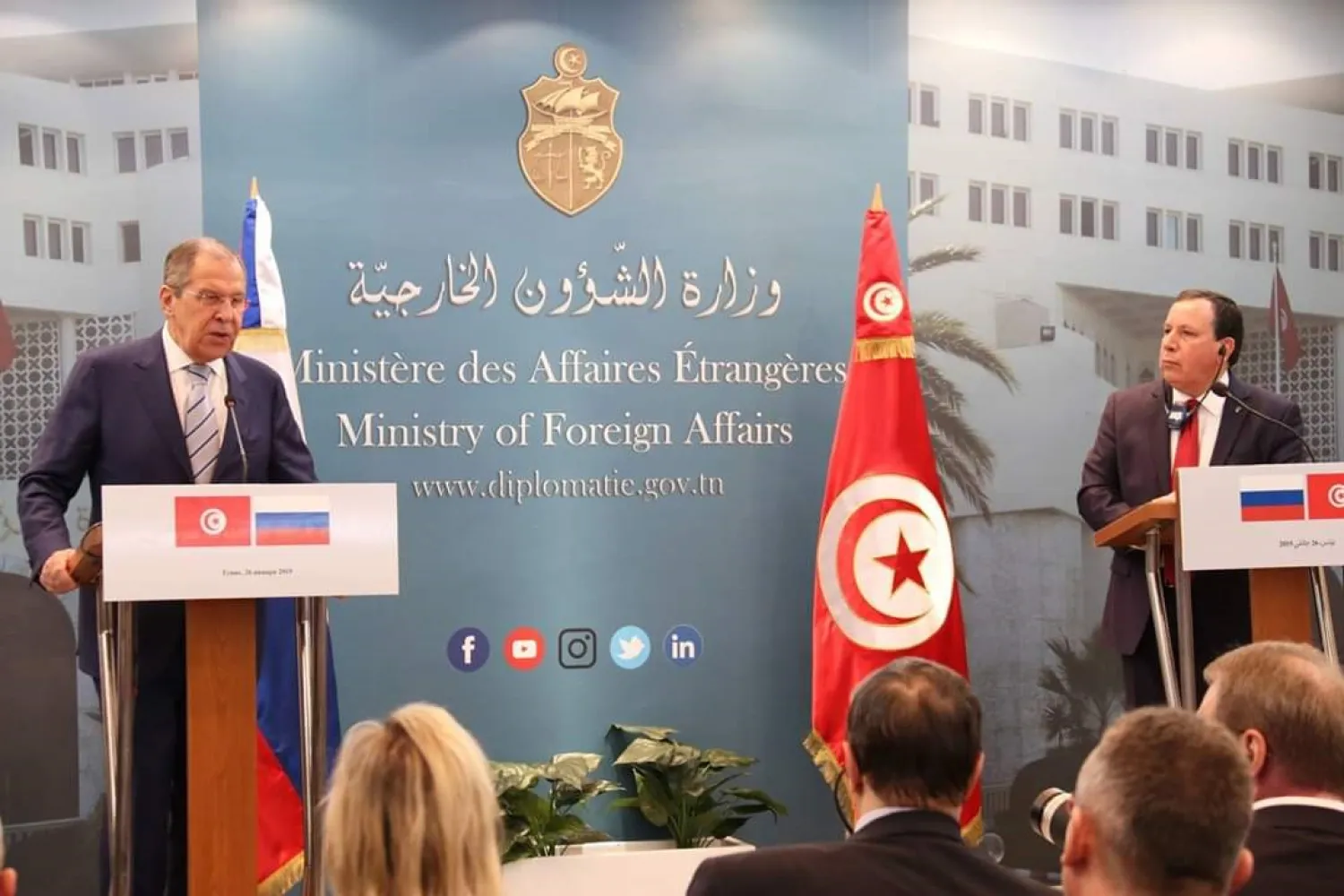 Russian FM Lavrov holds a press conference with his Tunisian counterpart Khemaies Jhinaoui. (KUNA)